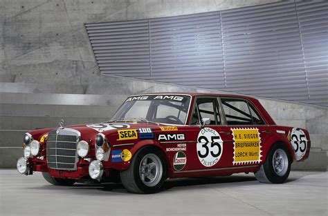 The history of Mercedes-Benz AMG (localizado)