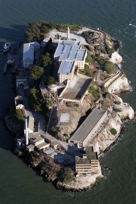 17 Best images about Alcatraz on Pinterest | Ball chain, Most haunted ...