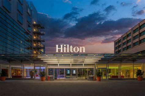 Hilton Geneva Hotel & Conference Centre review - Turning left for less