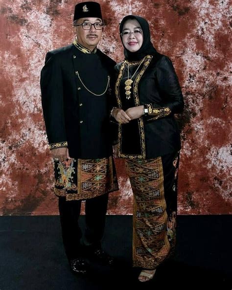 Mengenal Ragam Baju Adat Kutai Asal Kalimantan Timur