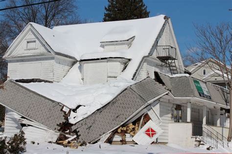 Winter Preparation: Is Your Roof Ready for the Snow & Cold? | Roofing ...