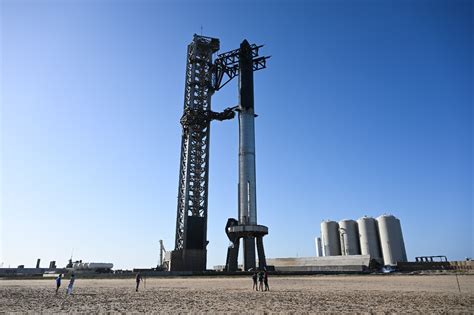 Starship : le vol test de la plus grande fusée du monde est reporté