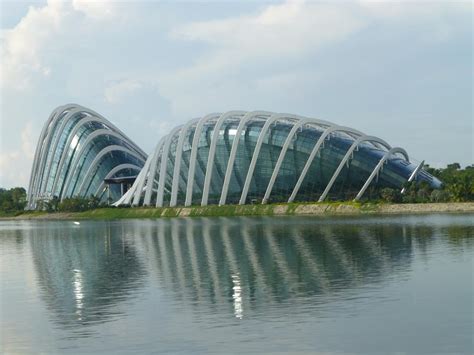 Gardens by the Bay Cloud Forest (Singapore, 2012) | Structurae