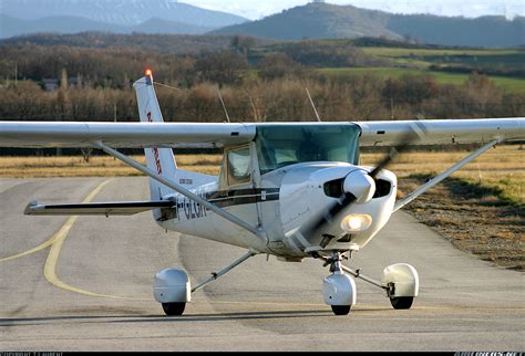 Cessna A152 Aerobat - Untitled | Aviation Photo #1009635 | Airliners.net