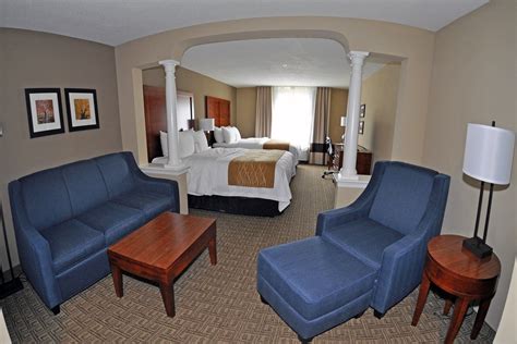 Comfort Inn & Suites | Comfort inn and suites, Suites, Great rooms