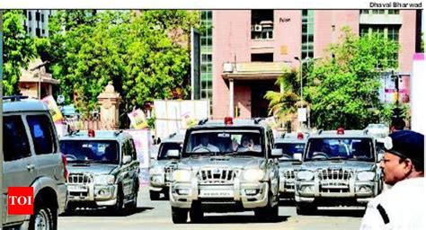 HC cuts Narendra Modi’s convoy to size - Times of India