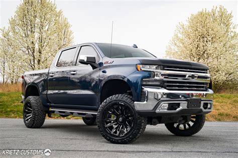 Lifted 2019 Chevy Silverado 1500 with 22×12 Fuel Blitz and 6 inch Rough ...