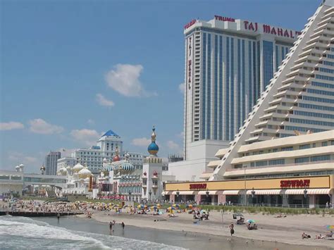 Atlantic City Boardwalk to Offer Free Shows