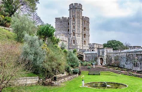 Windsor Castle and Gardens Photograph by Marcy Wielfaert