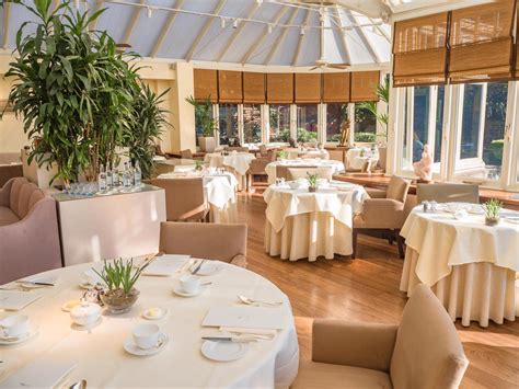 Restaurant review: Raymond Blanc Le Manoir Oxfordshire - Chic Journal