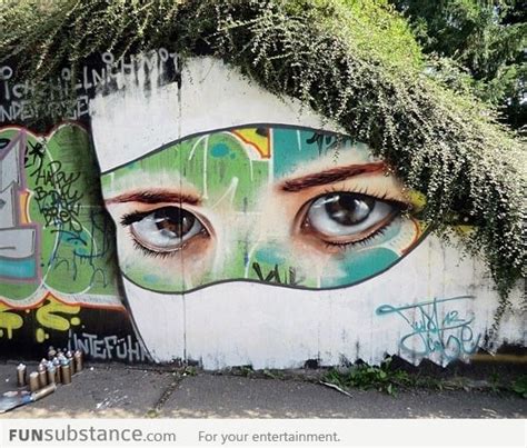 The most realistic eyes ever seen in a graffiti wall - FunSubstance