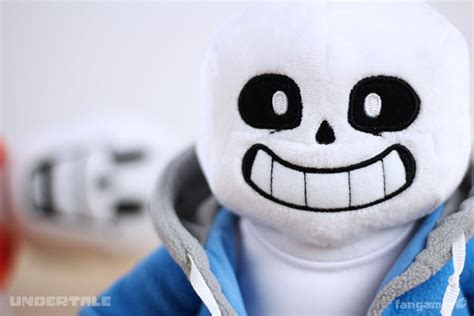 UNDERTALE - Sans Plush - Fangamer Europe