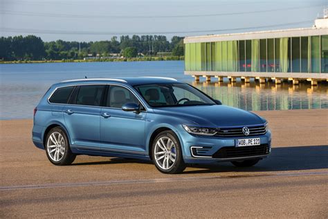 VW Passat GTE: Nu kommer den til Danmark | Bilmagasinet.dk