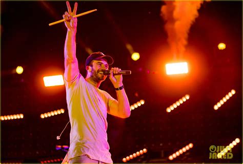 Sam Hunt Performs at Stagecoach Music Festival 2016: Photo 3644527 ...