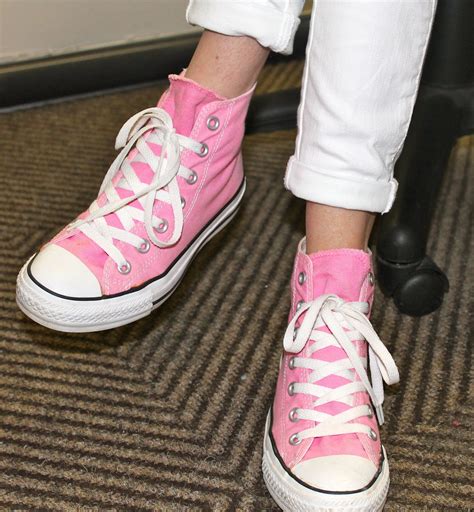 Pink Converse high-tops-Im thinking these will do for summer--all the ...