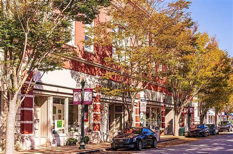 6 Coziest Small Towns in North Carolina - WorldAtlas