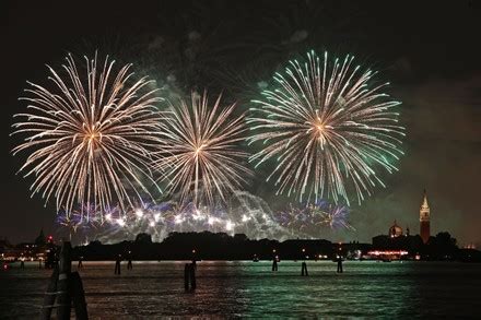 250 Fireworks venice Stock Pictures, Editorial Images and Stock Photos ...