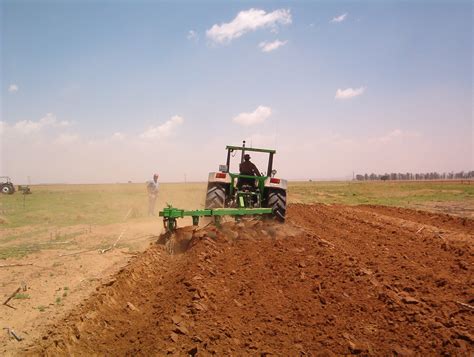 Farmer faces $2.8 million fine for plowing his own land – NaturalNews.com