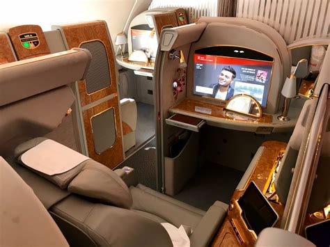 Best Ways to Book Emirates First Class Using Points [Step-By-Step]