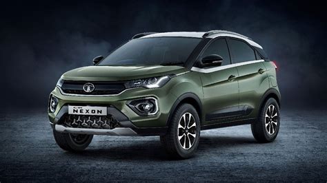 In Pics | Vitara Brezza, Nexon, Venue & other top-selling compact SUVs ...