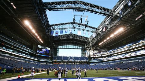 Questions linger about Lucas Oil Stadium roof