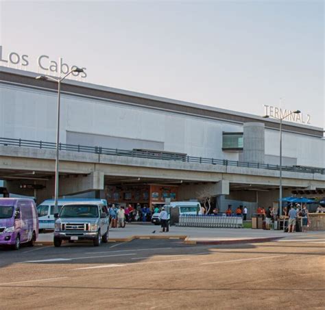 Best Transportation Options From The Los Cabos International Airport ...