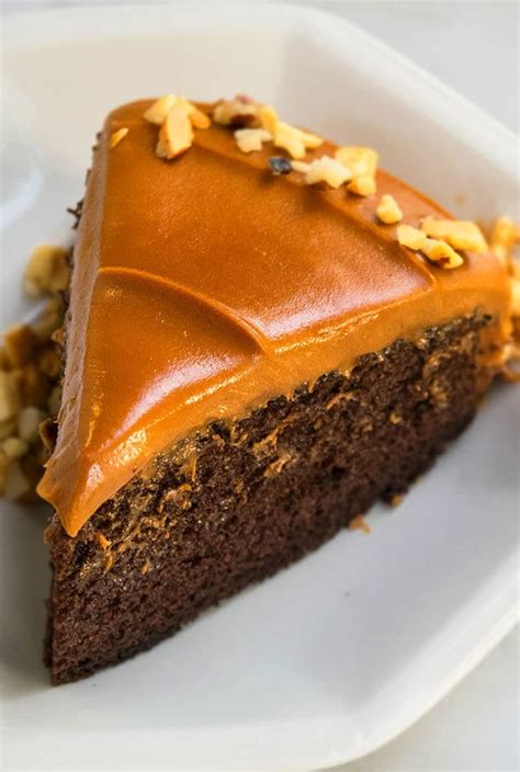 Chocolate Caramel Cake - CakeWhiz