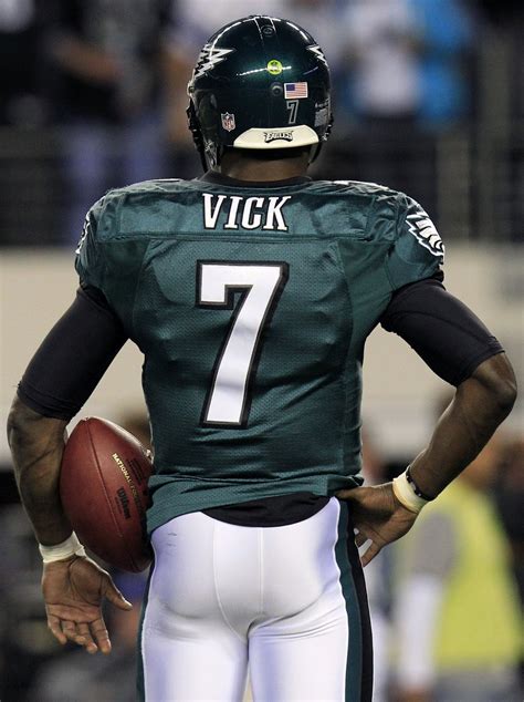 theKONGBLOG™: MICHAEL VICK: Exclusive Bleacher Report Documentary