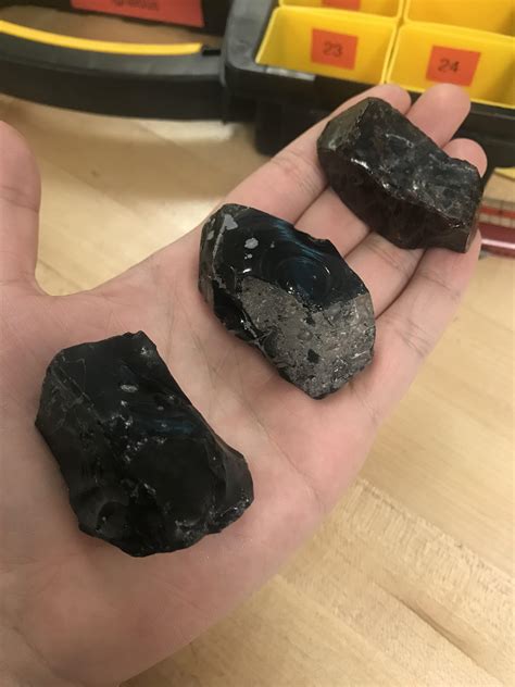 What are these shiny glassy igneous rocks? : r/whatsthisrock