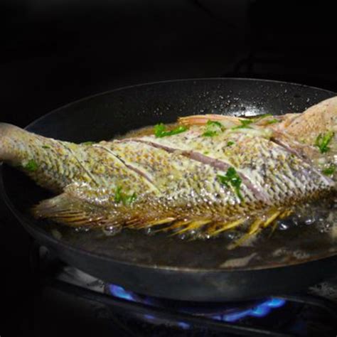 Pan-Fried Whole Fish (Yellow Croaker)