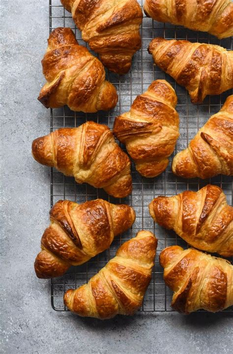 Classic French Croissants 101 Guide | French croissant, Croissant ...