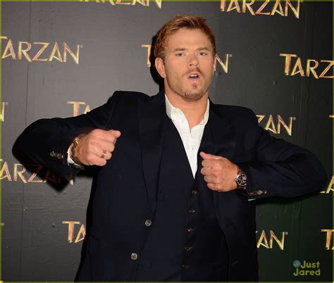 Kellan Lutz Poses With Cute Fan at 'Tarzan' Dublin Premiere | Photo ...