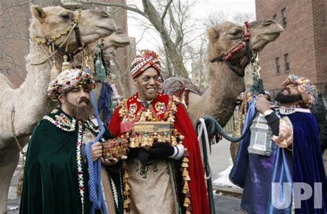 Photo: Three Kings parade celebrates Epiphany in New York ...