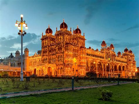 Stunning palaces in India known for their architecture | Times of India ...