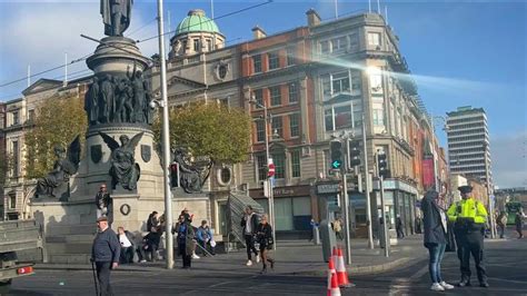 Dublin cleans up after worst unrest in decades hits Irish capital | AFP ...