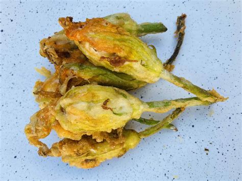 Crispy Stuffed Zucchini Flowers