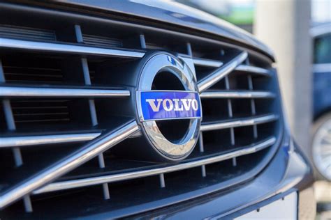 Volvo to take ownership of China manufacturing and sales - Motor ...