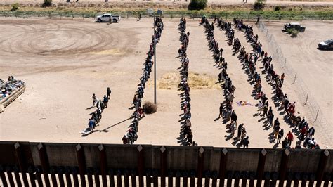 With Title 42 Lifted, Thousands of Migrants Converge on Border - The ...