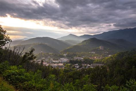 Everything You Need to Know About the Gatlinburg Scenic Overlook