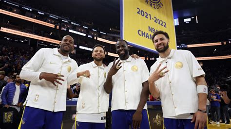 Warriors receive championship rings that pay tribute to Steph Curry's ...