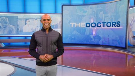 WCIU, The U | 20 Questions With Dr. Ian Smith of The Doctors