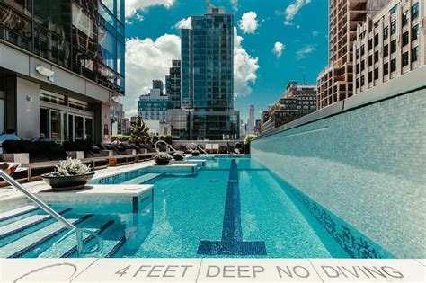 8 Fabulous Chicago Hotel Rooftop Pools For An Ultimate Daycation