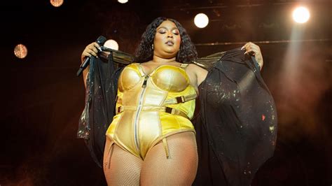 Best Lizzo Songs: 20 Juiced-Up Bangers - Dig!