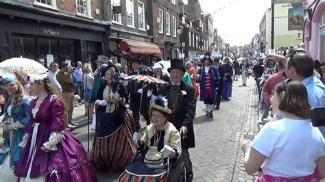 Rochester Dickens Festival 2014. Parade. - YouTube