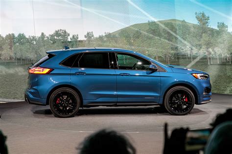 2019 Ford Edge Goes ST, Gets Mid-Cycle Refresh | Automobile Magazine