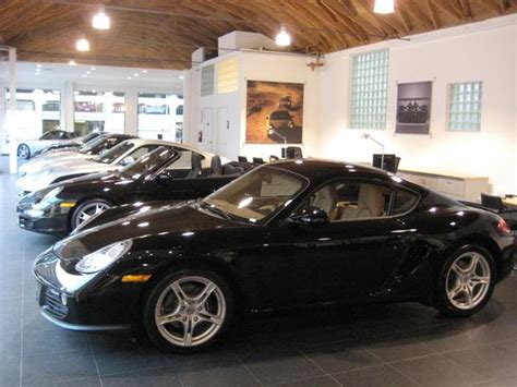 Beverly Hills Porsche car dealership in Los Angeles, CA 90025 | Kelley ...