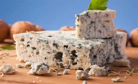 Gorgonzola Cheese Substitute - KitchenVile