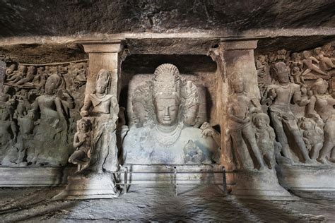 Tracing history at the Elephanta caves | musement