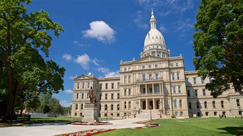 Top 10 Hotels Closest to Michigan State Capitol in Downtown from $93 ...