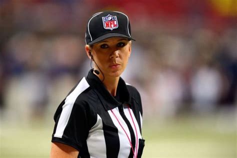 Chi è Sarah Thomas: l'arbitro del Super Bowl 2021 | Sport Magazine